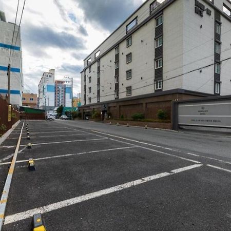 Browndot Hotel Masan Odong Чханвон Екстер'єр фото
