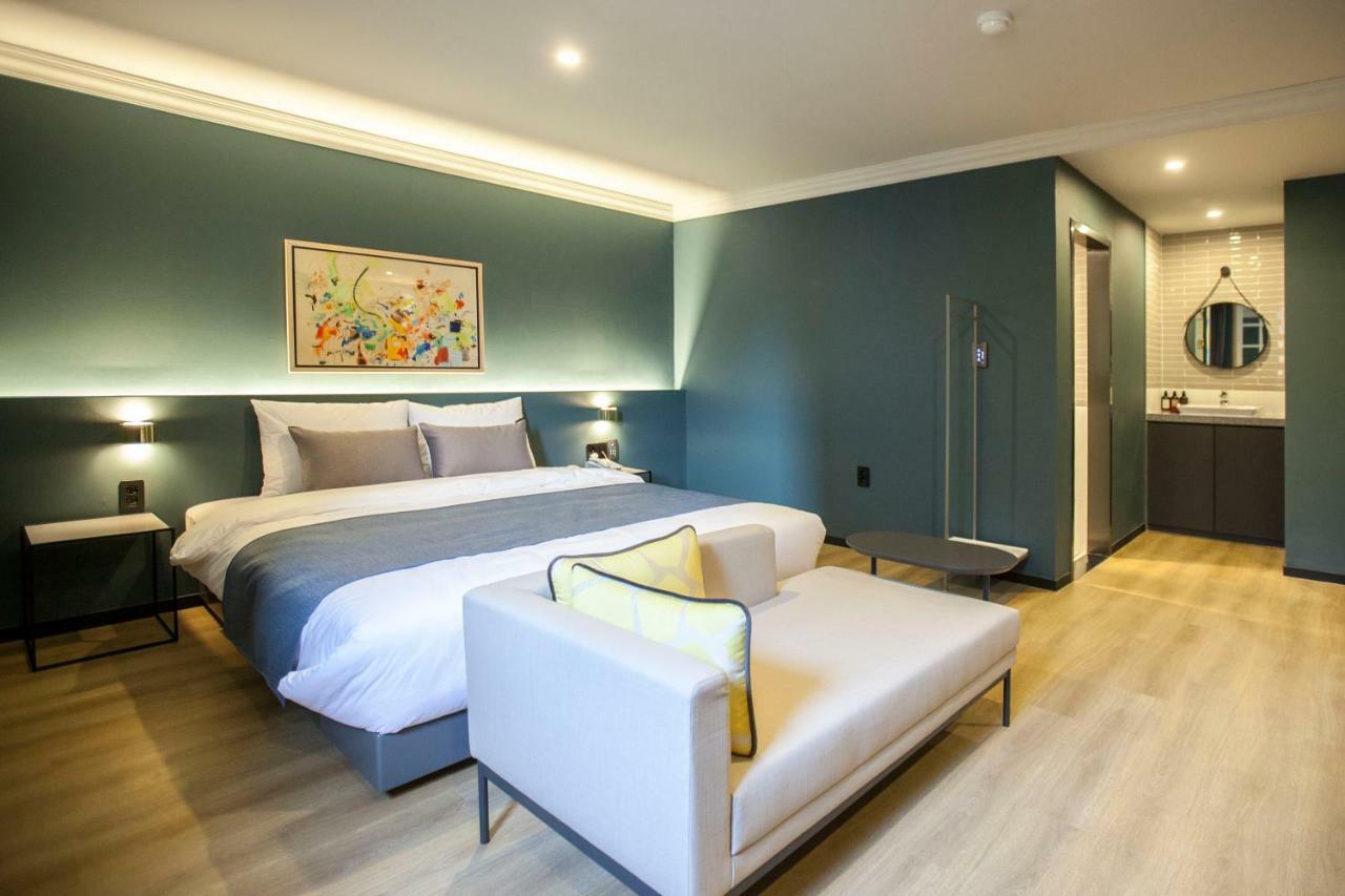 Browndot Hotel Masan Odong Чханвон Екстер'єр фото